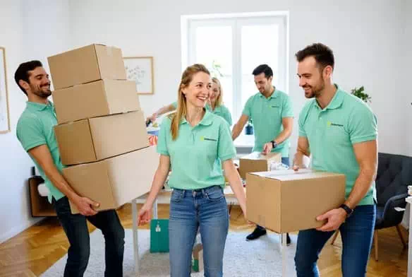 Équipe professionnelle des Compagnons Débarrasseurs - Service de qualité et humain